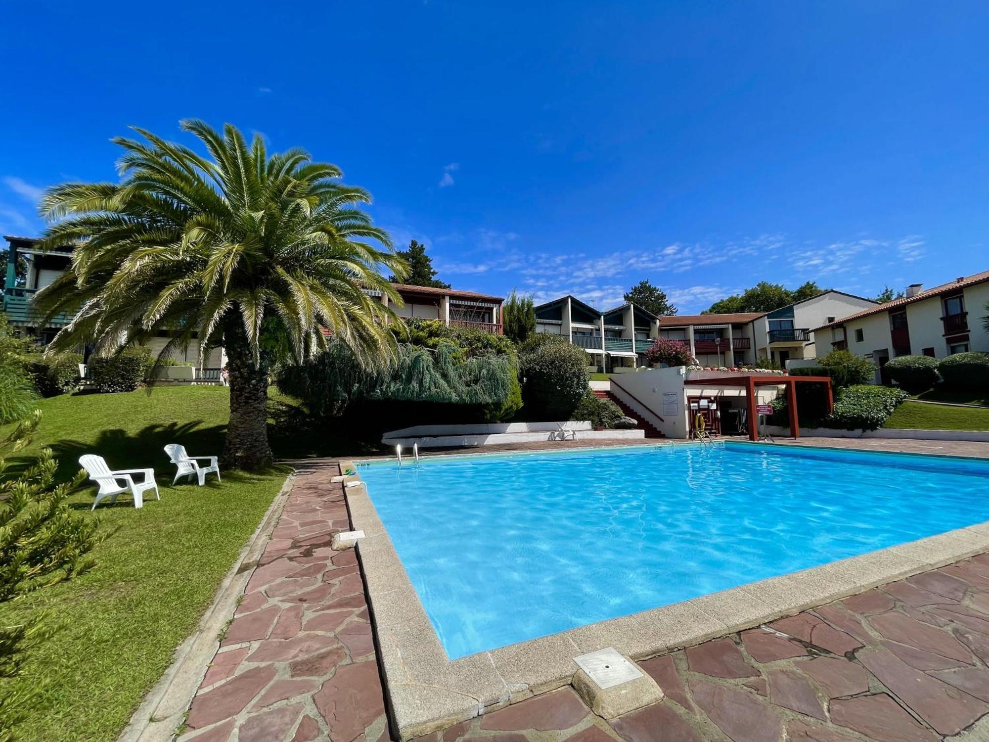 Caporizon-Baillenia-T1 Vue Montagne - Piscine St Jean De Luz Daire Saint-Jean-de-Luz Dış mekan fotoğraf